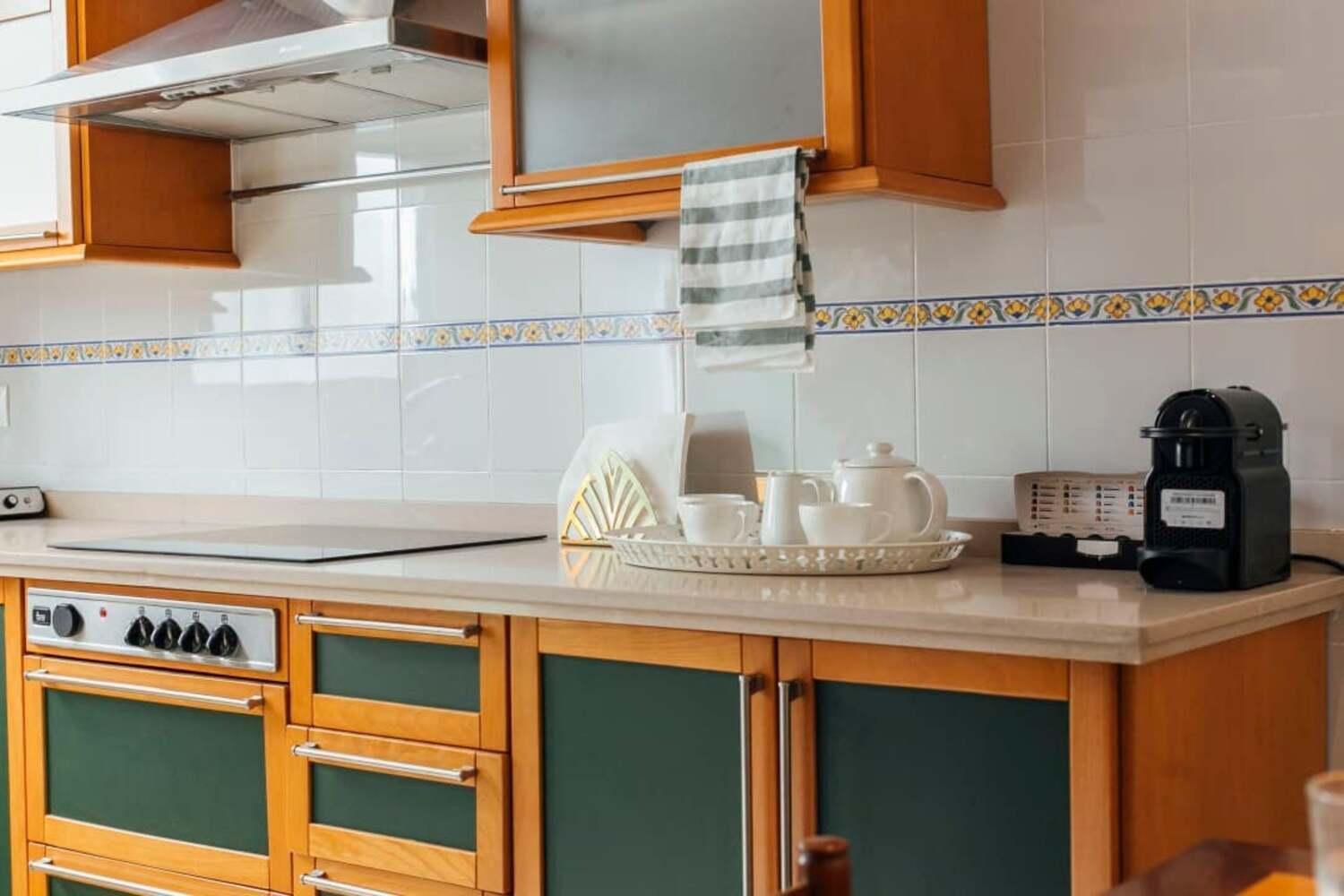 Wide And Bright- 3bd 2bth- Arenal Sevilla