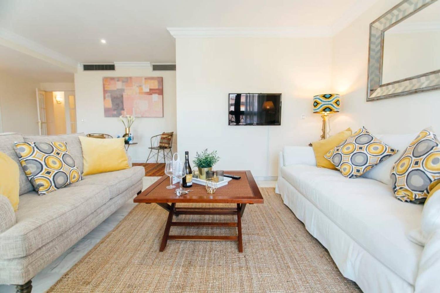 Wide And Bright- 3bd 2bth- Arenal * Sevilla